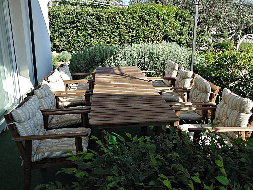 House Natali 70M From The Beach - Free Ev Top Up Ртина Екстер'єр фото