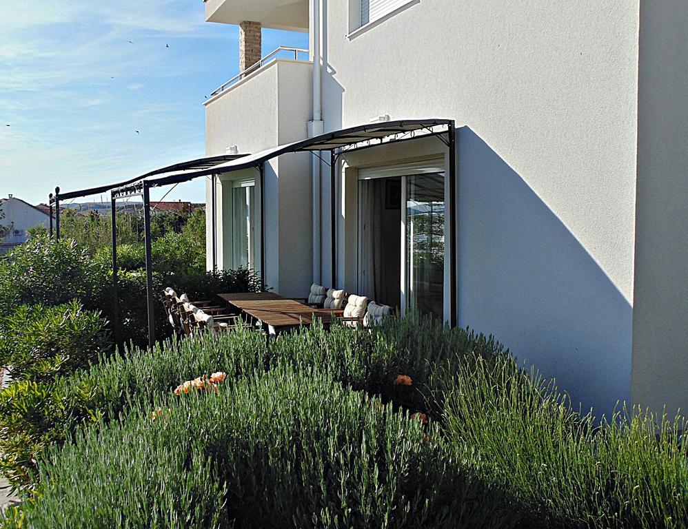 House Natali 70M From The Beach - Free Ev Top Up Ртина Екстер'єр фото