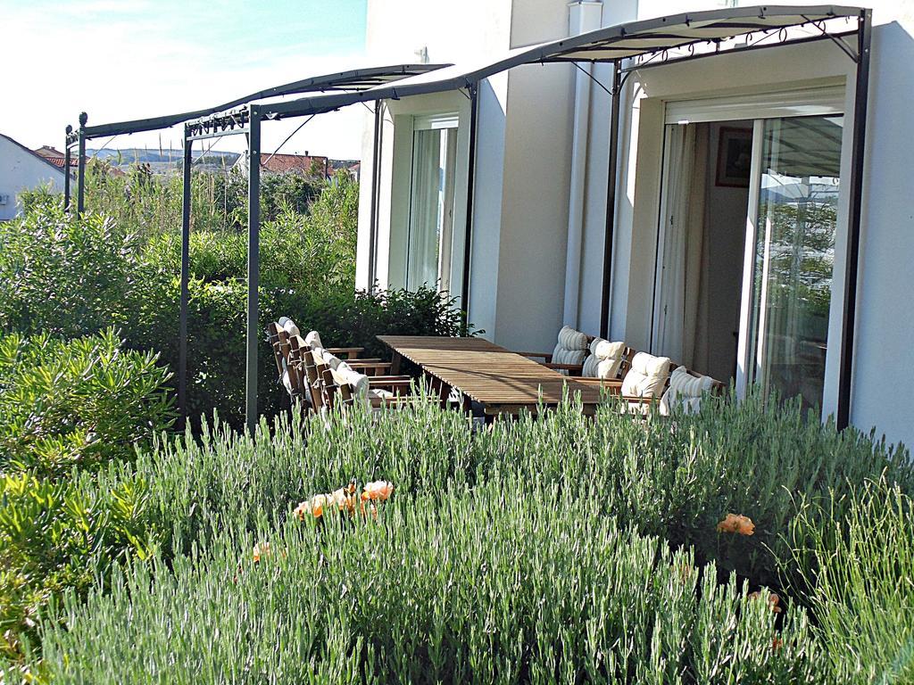 House Natali 70M From The Beach - Free Ev Top Up Ртина Екстер'єр фото