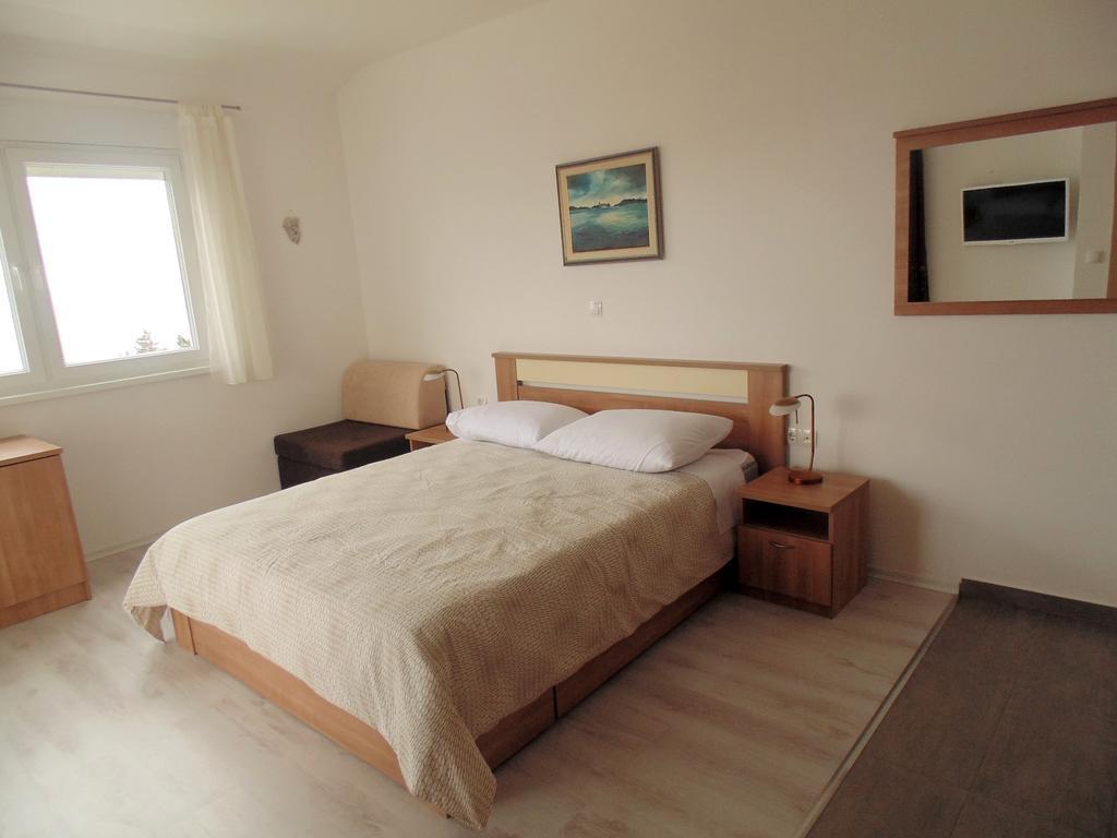 House Natali 70M From The Beach - Free Ev Top Up Ртина Екстер'єр фото