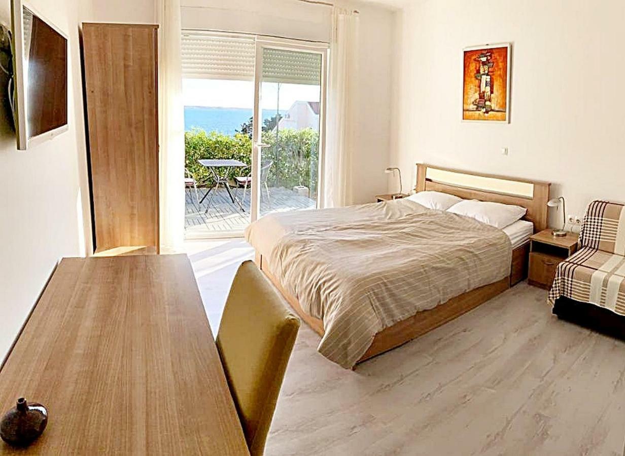 House Natali 70M From The Beach - Free Ev Top Up Ртина Екстер'єр фото